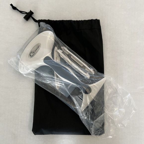 Gleener Ultimate Fuzz Remover Fabric Shaver & Lint Brush | Adjustable Depiller - Picture 2 of 6